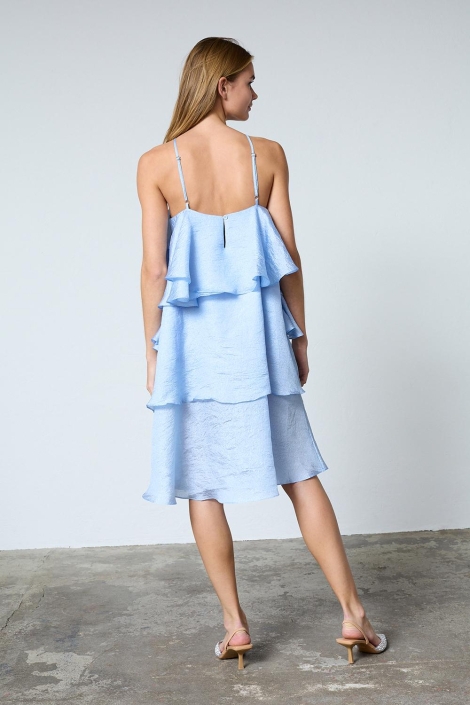 SisterS point blauwe dames jurk | Model achteraanzicht