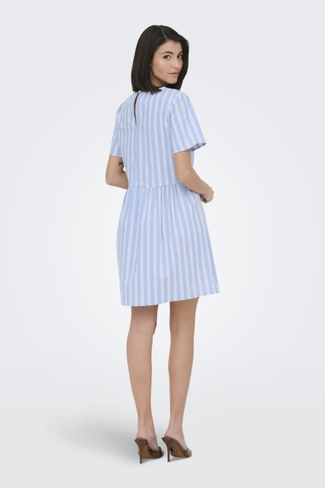 Jacqueline de Yong blauwe dames jurk | Model achteraanzicht