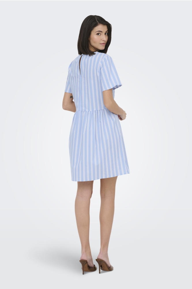 Jacqueline de Yong blauwe dames jurk | Model achteraanzicht