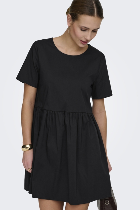 Jacqueline de Yong zwarte dames jurk | Model vooraanzicht