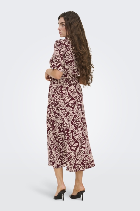 Jacqueline de Yong bordeaux dames jurk | Model achteraanzicht