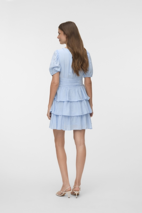 Vero Moda blauwe dames jurk | Model achteraanzicht