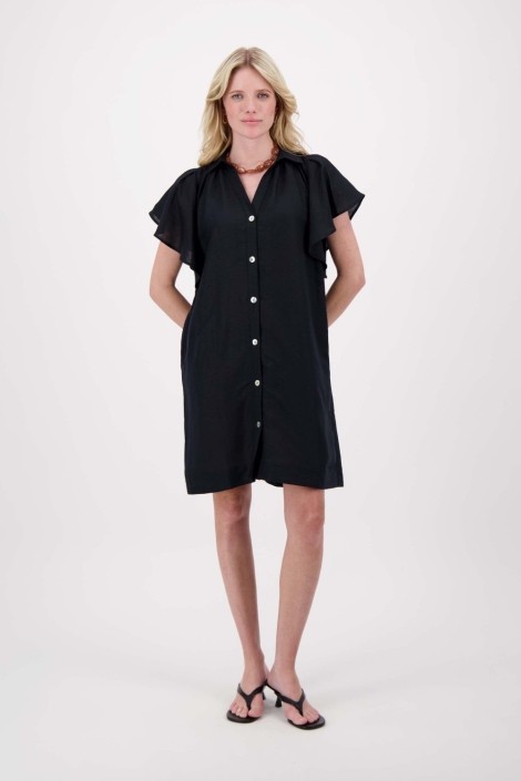 Zusss zwarte dames jurk | Model vooraanzicht