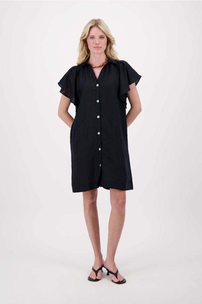 Zusss zwarte dames jurk | Model vooraanzicht