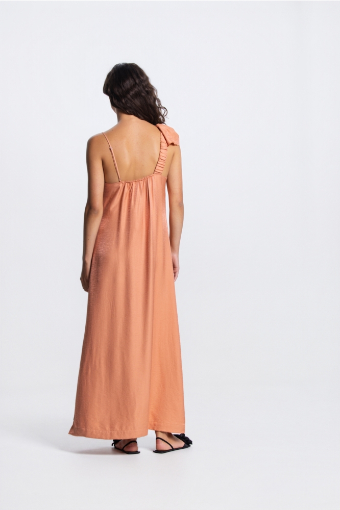Juffrouw Jansen oranje dames jurk | Model achteraanzicht