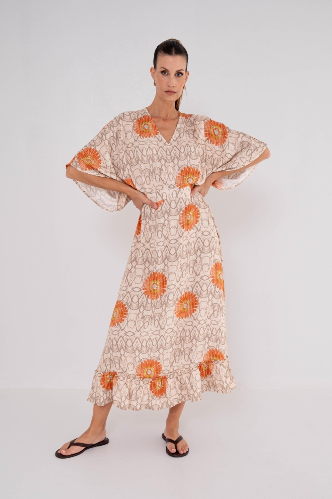 Maicazz ecru dames jurk | Model vooraanzicht