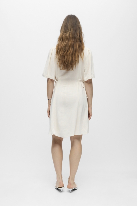 Object beige dames jurk | Model achteraanzicht