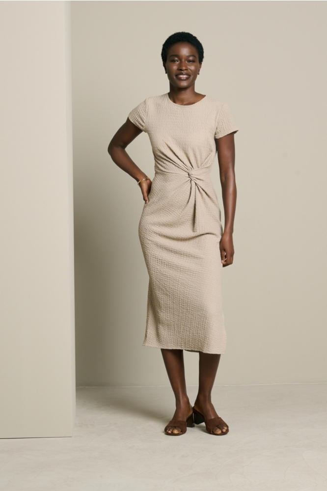 LolaLiza taupe dames jurk | Model