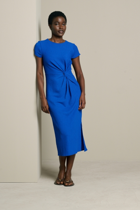 LolaLiza blauwe dames jurk | Model vooraanzicht