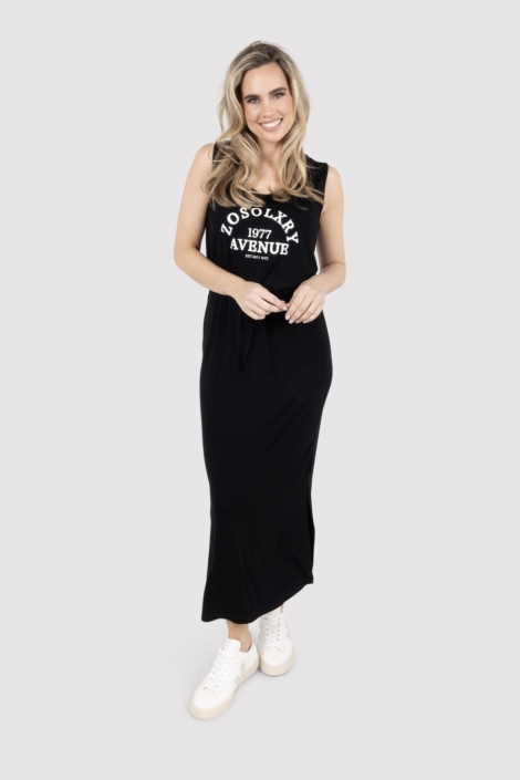 Zoso zwarte dames jurk | Model vooraanzicht