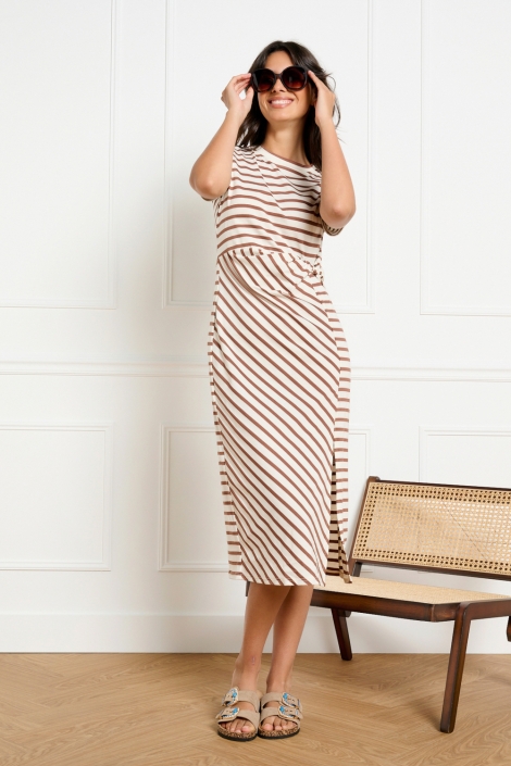 LolaLiza beige dames jurk | Model vooraanzicht
