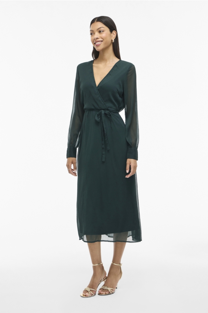 Vila groene dames jurk | Model vooraanzicht