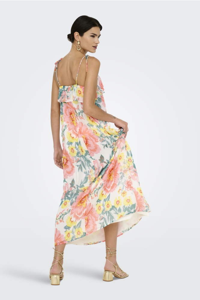 Only witte dames jurk | Model achteraanzicht