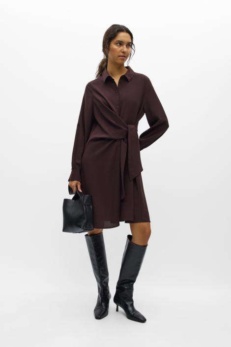 Object bordeaux dames jurk | Model vooraanzicht