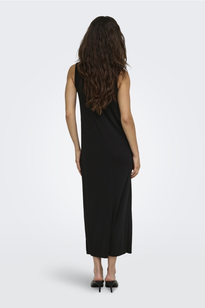 Jacqueline de Yong zwarte dames jurk | Model achteraanzicht