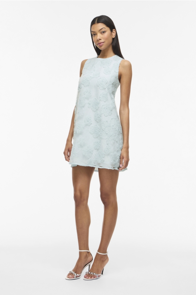 Vila blauwe dames jurk | Model vooraanzicht