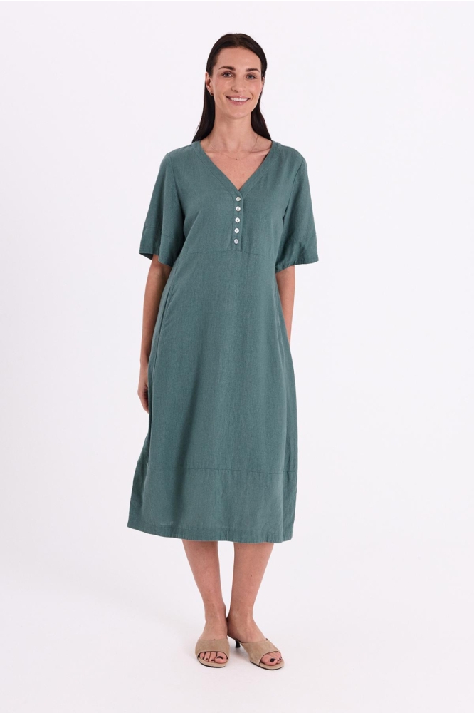 Freequent groene dames jurk | Model vooraanzicht