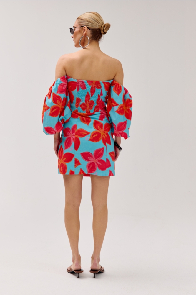 Harper & Yve blauwe dames jurk | Model achteraanzicht