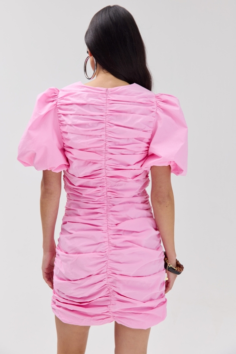 Harper & Yve roze dames jurk | Model achteraanzicht