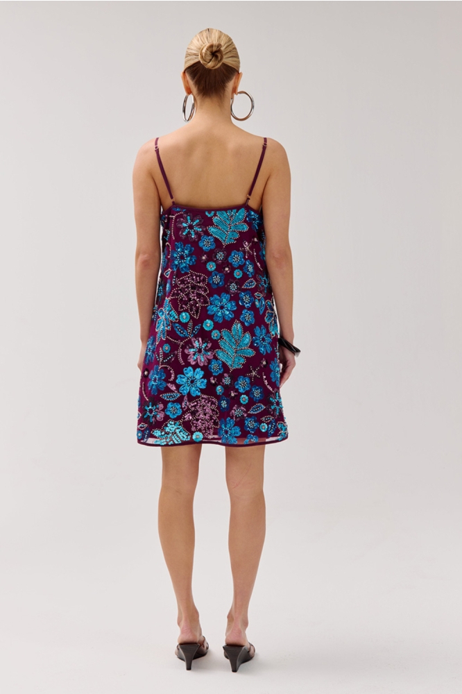 Harper & Yve paarse dames jurk | Model