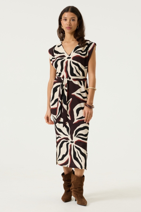 Garcia bruine dames jurk | Model vooraanzicht