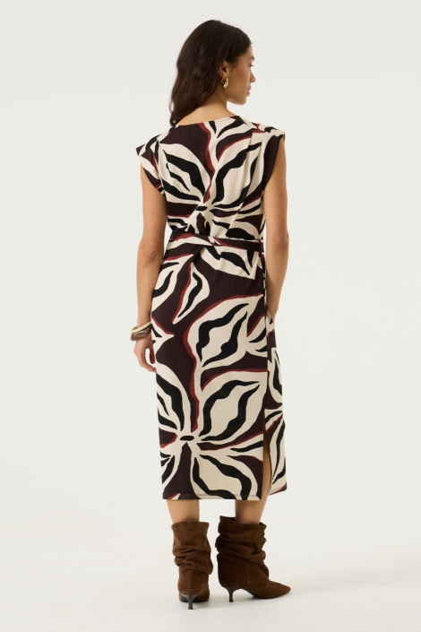 Garcia bruine dames jurk | Model achteraanzicht