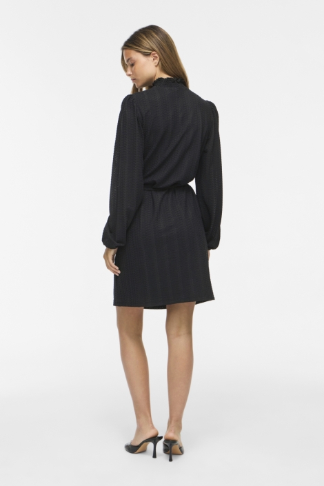 Vila zwarte dames jurk | Model achteraanzicht