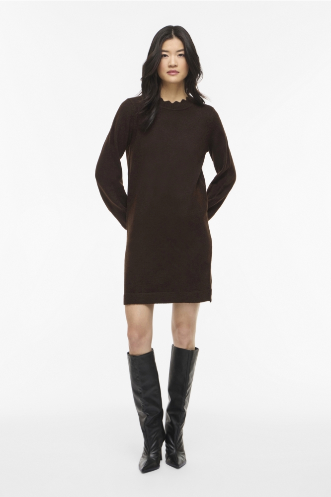 Vila bruine dames jurk | Model vooraanzicht