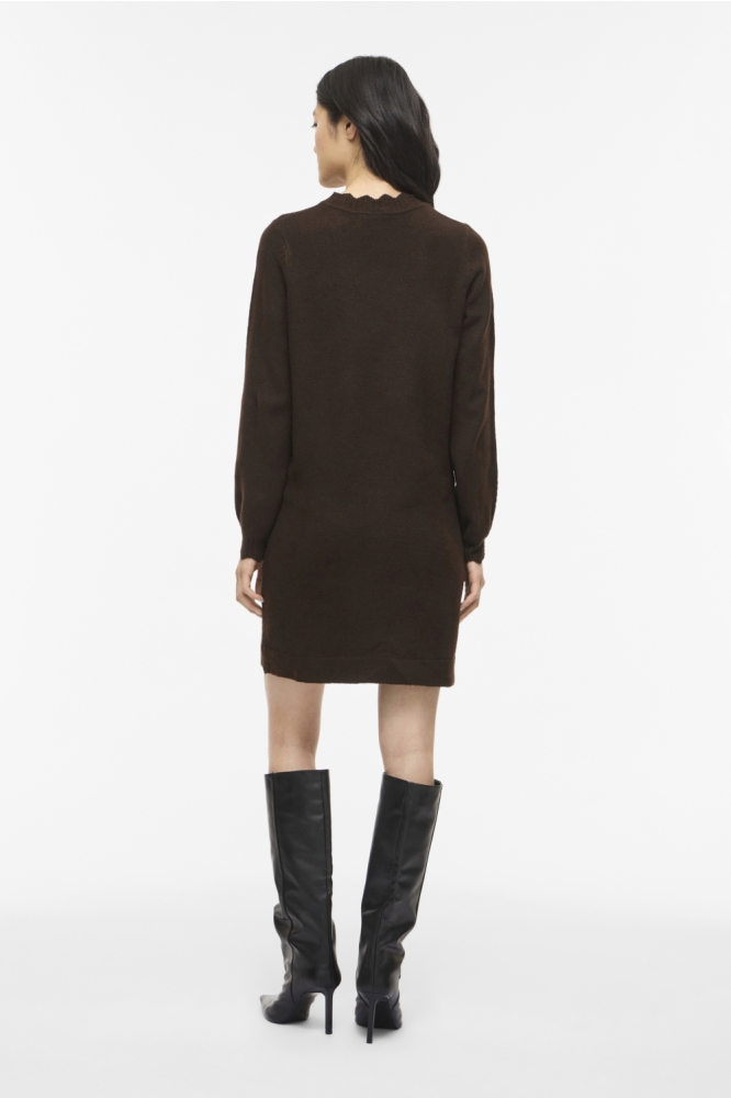 Vila bruine dames jurk | Model achteraanzicht