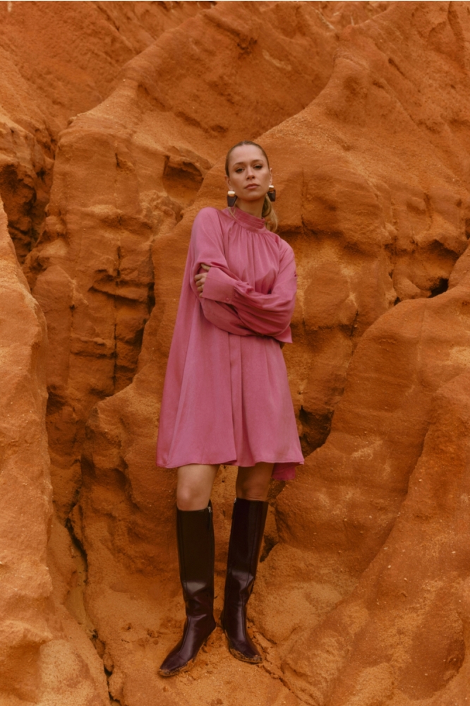 Lofty Manner roze dames jurk | Sfeerbeeld, In situatie