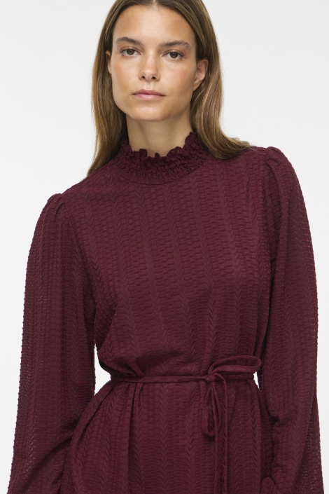 Vila bordeaux dames jurk | Close up
