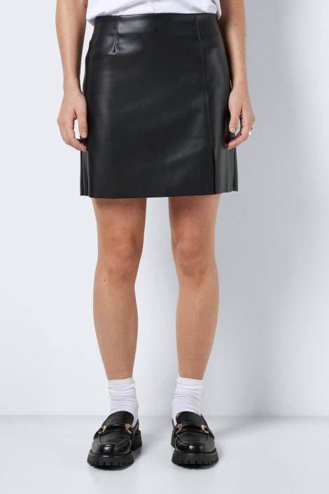 Noisy may zwarte dames rok | Model vooraanzicht