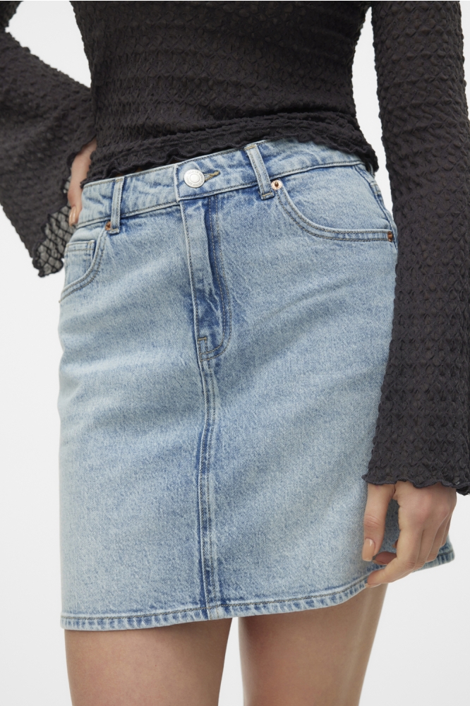 Vero Moda blauwe dames rok | Model vooraanzicht