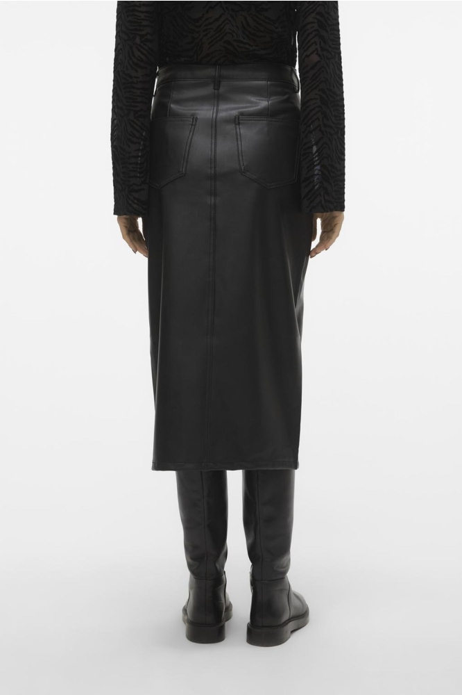 Vero Moda zwarte dames rok | Model achteraanzicht