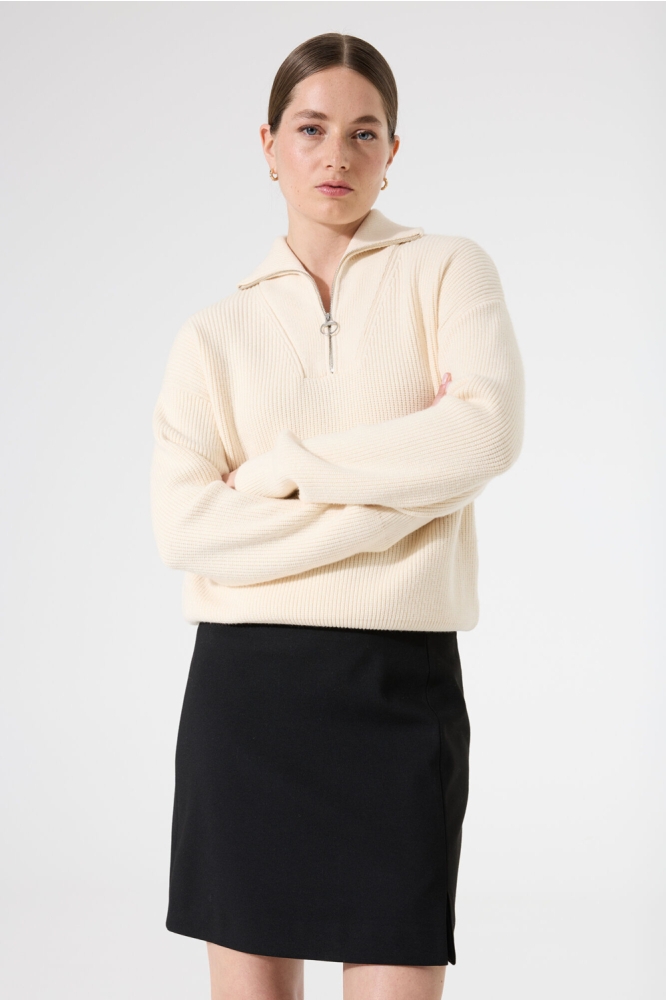 Garcia zwarte dames rok | Model vooraanzicht