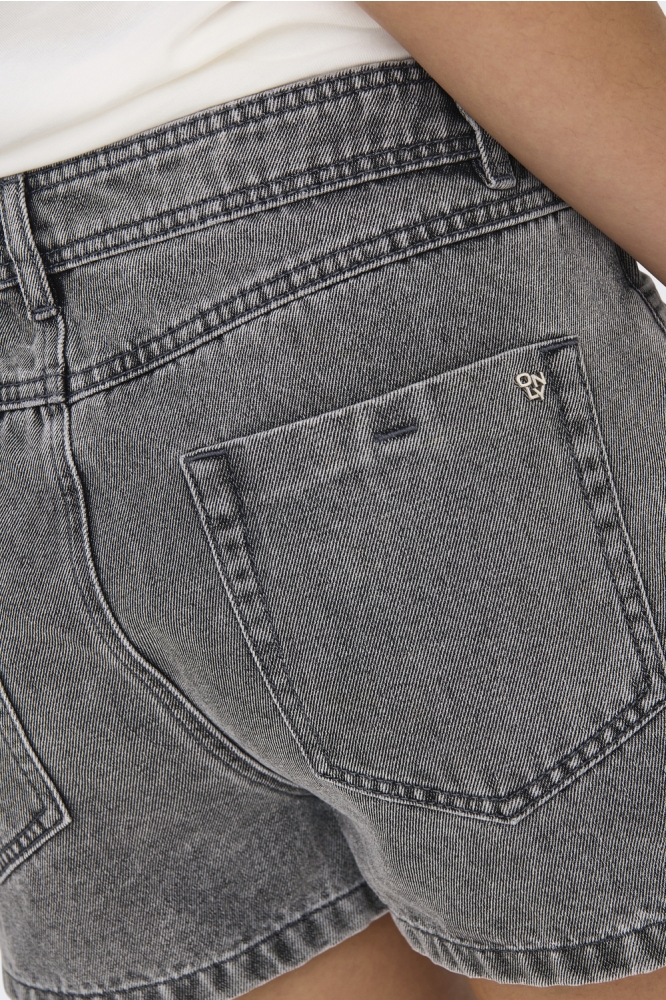 Only grijze dames korte broek | Close up