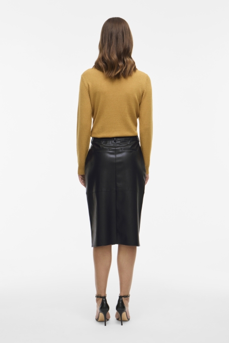 Vila zwarte dames rok | Model achteraanzicht