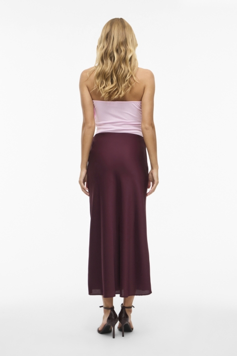 Vila bordeaux dames rok | Model achteraanzicht