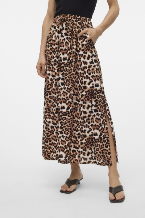 Vero Moda bruine dames rok | Model vooraanzicht