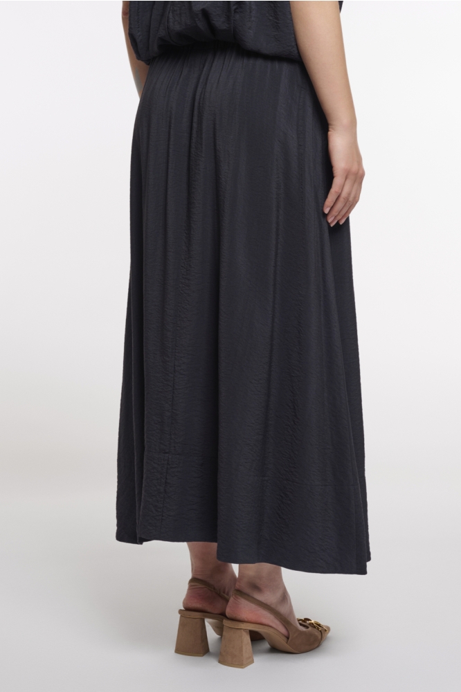 Rino & Pelle blauwe dames rok | Model achteraanzicht