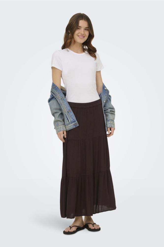 Only bruine dames rok | Model vooraanzicht