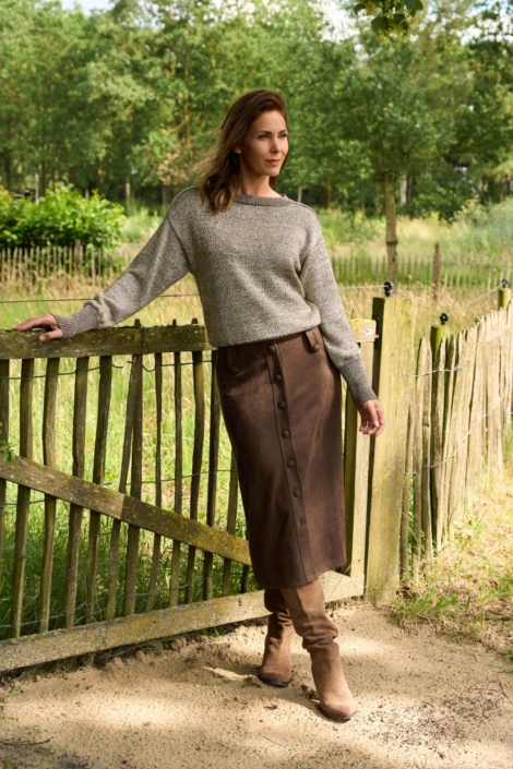NED bruine dames rok | Sfeerbeeld, In situatie