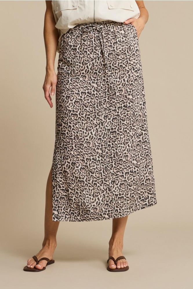 Red Button beige dames rok | Model vooraanzicht