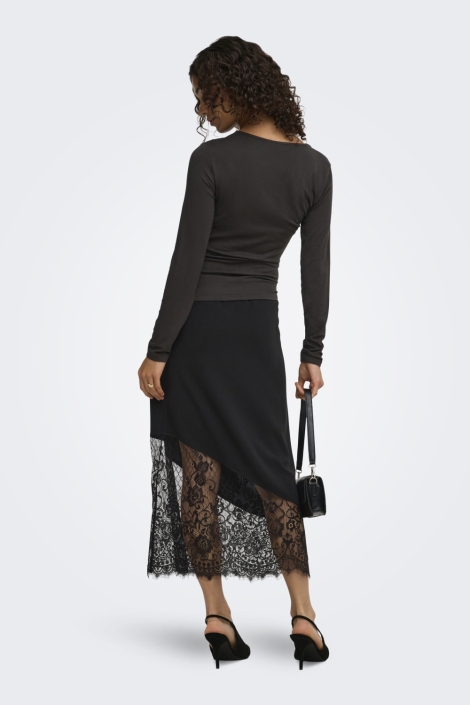 Jacqueline de Yong zwarte dames rok | Model