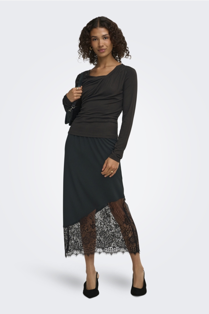 Jacqueline de Yong zwarte dames rok | Model