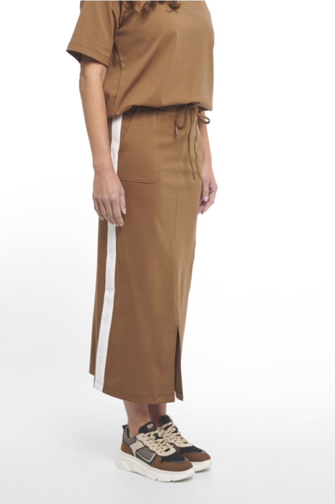 Zoso camel dames rok | Model zijaanzicht