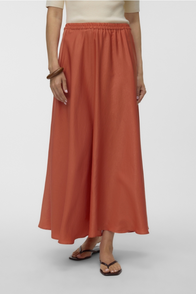 Vero Moda oranje dames rok | Model vooraanzicht