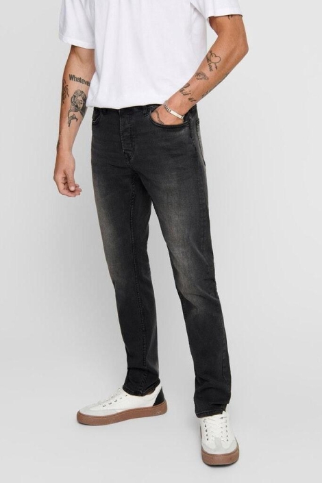 Only & Sons zwarte heren jeans | Model vooraanzicht