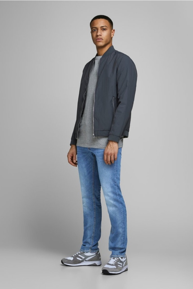 Jack & Jones blauwe heren jeans | Model