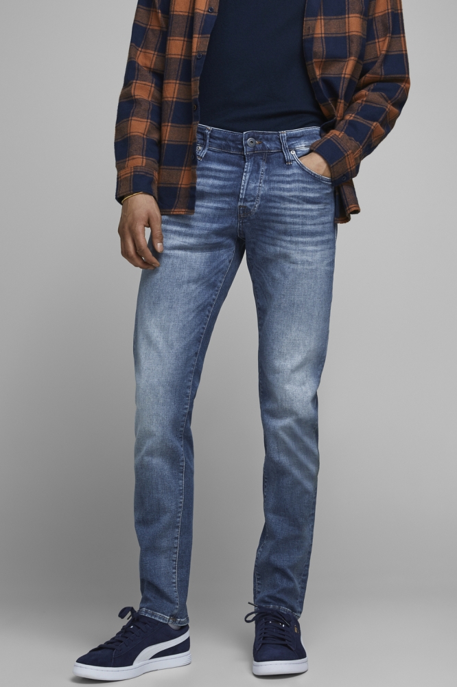 Jack & Jones blauwe heren jeans | Model vooraanzicht